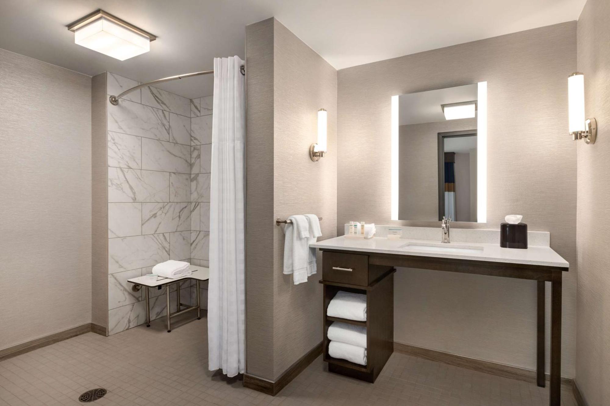 Homewood Suites By Hilton Indianapolis Downtown Iupui Exterior foto